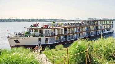 RV Mekong Prestige II Cruise Downstream 8 days: Siem Reap - Saigon
