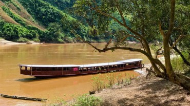 Shompoo Cruise Downstream 2 days: Huay Xai - Luang Prabang