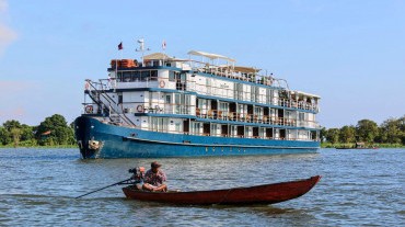Heritage Line Jayavarman Cruise Upstream 5 days: Phnom Penh - Siem Reap