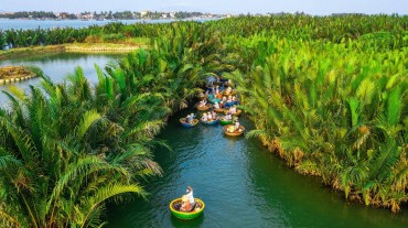 From Hoi An to Hue - A Journey Through Time 3 days