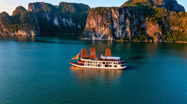 Emperor Cruises Halong 2 Days 1 Night