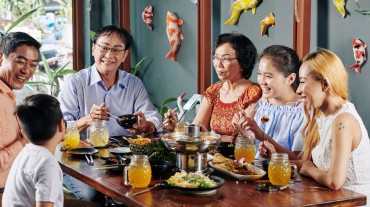 Hanoi Home Host: Dinner with Local Family