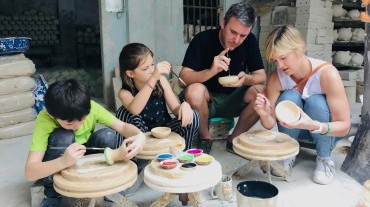Bat Trang by Jeep: Countryside & Pottery Adventure Half Day