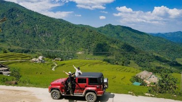 Ha Giang Loop by Jeep: 5 Days of Winding Roads & Hidden Villages