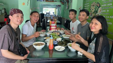 Taste of Hue by Night on Cyclo
