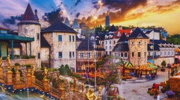 Da Nang Essence: Street Food, Ba Na Hills & Beach Leisure 4 days