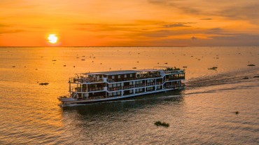 RV Lan Diep Cruise Upstream 9 days: Ho Chi Minh City - Siem Reap