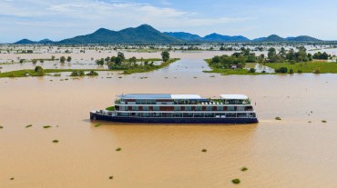 RV Indochine II Cruise Upstream 9 days: Ho Chi Minh City - Siem Reap