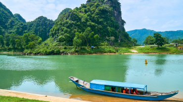 DMZ - Phong Nha Cave Full Day from Hue