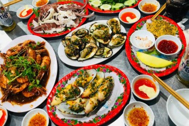 Da Nang Seafood Trail