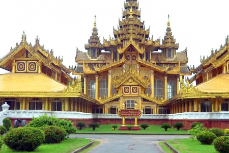 Kambawzathardi Golden Palace