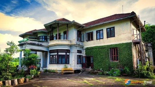 Shan Palace