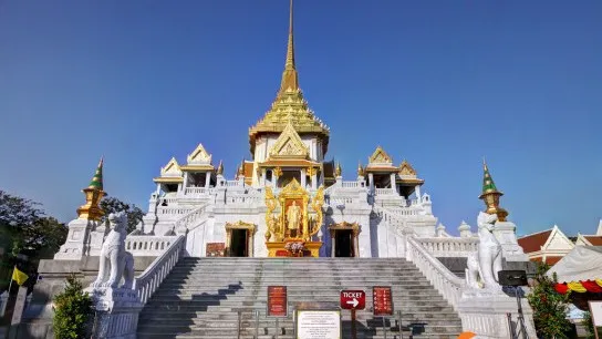 Wat Traimit
