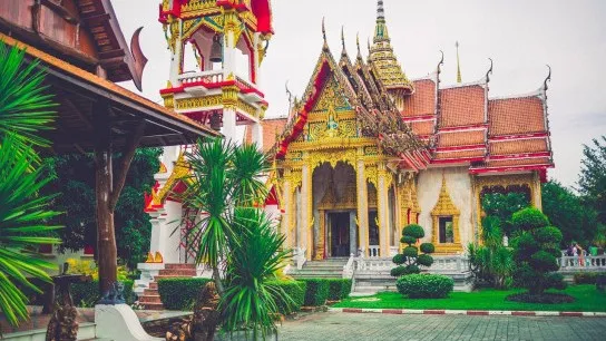 Wat Phra Khao Yai