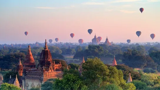 Bagan Hot Air Balloon