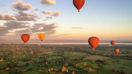 Bagan Hot Air Balloon