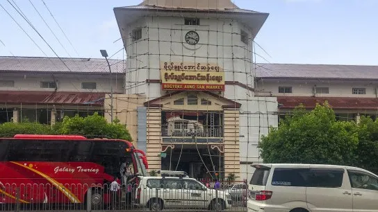Scott Market (12)