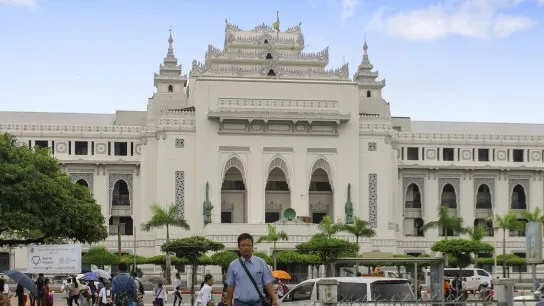 Yangon City Hall (2)