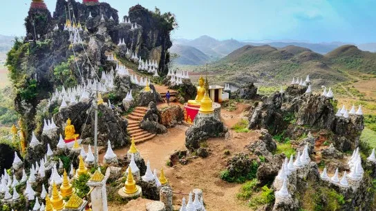 Pindaya Hill