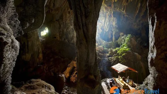 Tham Hoi cave