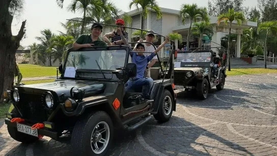 Jeep Tour With Your Friends