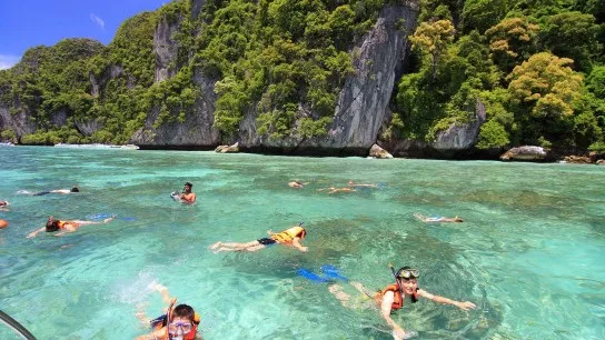 Snorkeling Similan Island
