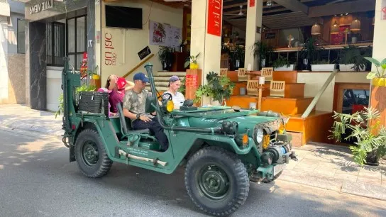 Pass Hanoi Quarters