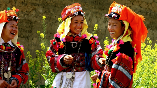 Día completo de aventura y minoría étnica en Nha Trang
