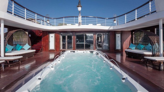 Ambassador Cruise 2 Days 1 Night