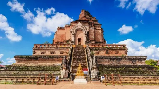 The Magnificent Wat Chedi Luang Temple