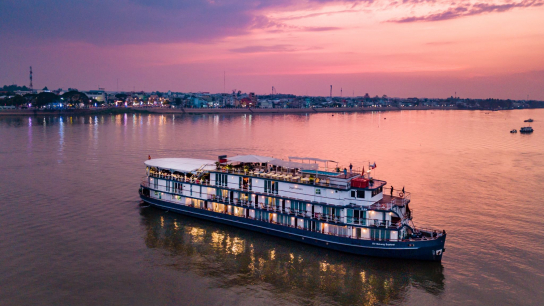 Heritage Line Jayavarman Cruise Downstream 5 days: Siem Reap - Phnom Penh