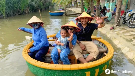Day 5 Have Fun On A Busket Boat Trip