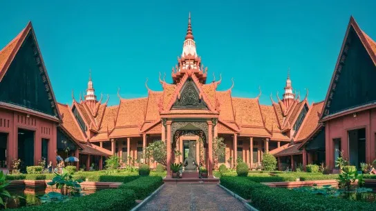 Day 2 Visit National Museum To Admire The Authentic Architectures