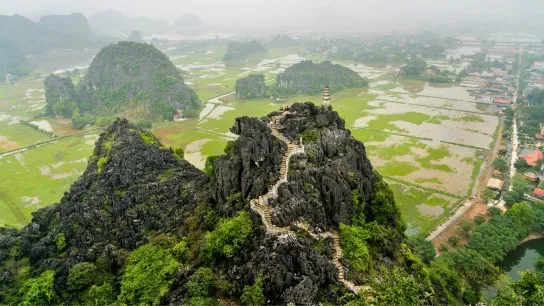 Magnificent Hang Mua View Point