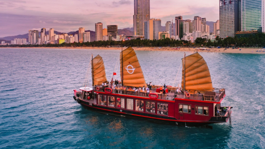 Nha Trang Bay Sunset Cocktail & Dinner Cruise