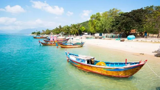 Enjoy The Stunning Landscape Of Coco Island