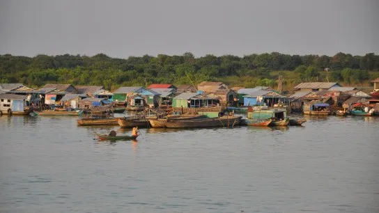 Explore A Thriving Community That Lives Entirely On The Water