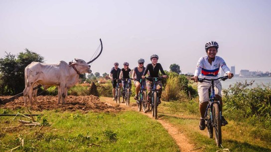 Full Day Weaving Village On Biking