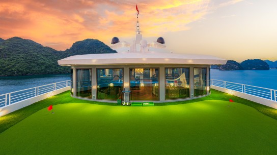 Catherine Cruise 2 Days 1 Night