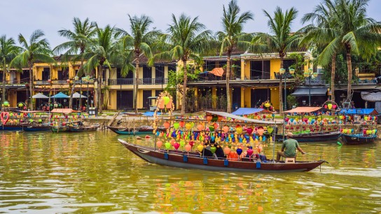 Hoi An Walking Street Food Tour