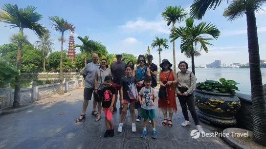 Day 9 Take Pictures With Your Family In Front Of Tran Quoc Pagoda