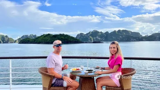Day 5 Have A Relaxing Moment On Halong Bay Cruise