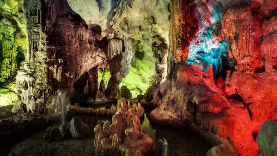 Day 4 The Charming Ha Long Bay Cave