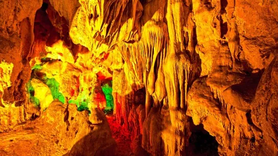 Day 9 Gorgeous Caves In Halong Bay