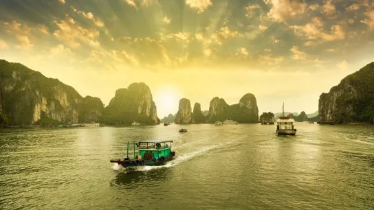 Day 4 Get To Halong Bay Caves By Rowing Boat