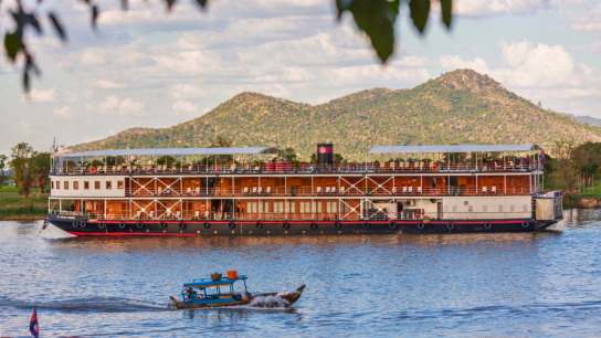 Pandaw Mekong Cruise Upstream 5 days: Phnom Penh - Siem Reap