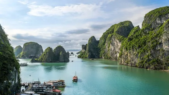 Day 3 Gorgeous Karst Mountains In Halong Bay