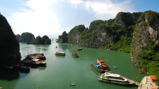 Day 8 Get On The Rowing Boat To Visit Halong Bay Caves