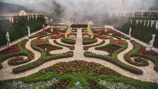 Day 6 Colorful Jardin D'Amour Garden In The Mist