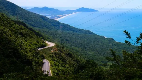 Day 6 Hai Van Pass The Connection Between Hoi An And Hue